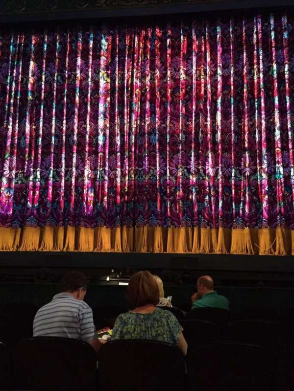 Lunt-Fontanne theatre, section: Orchestra C, row: F, seat: 110