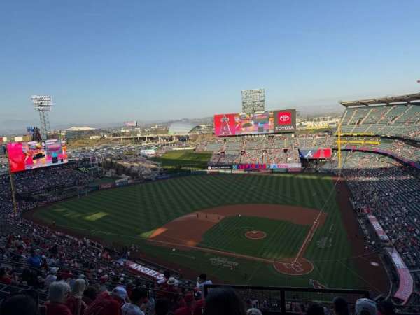 Angel Stadium, section: 517, row: K, seat: 17
