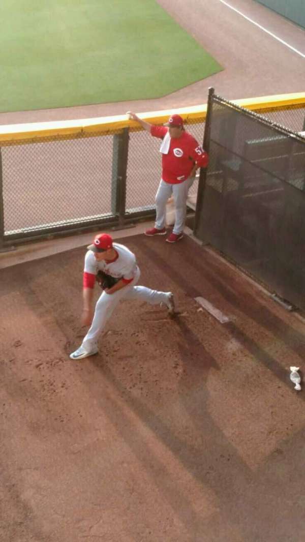 Truist Park, section: 144, row: 9, seat: 19