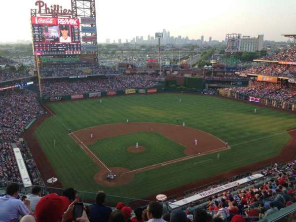 Citizens Bank Park, section: 419, row: 7, seat: 7