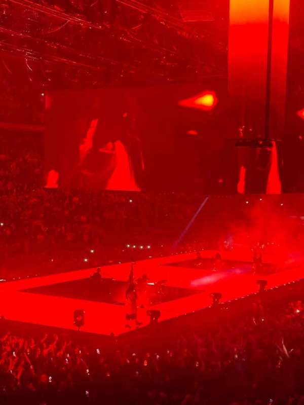 Madison Square Garden, section: 104, row: 14, seat: 13