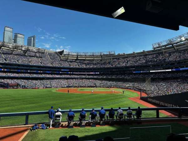 Rogers Centre, section: 143, row: 5, seat: 4