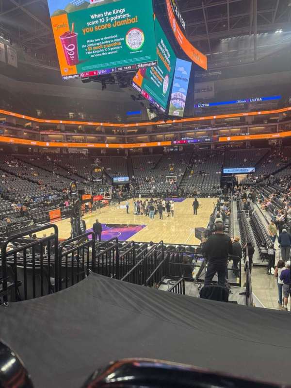 Golden 1 Center, section: 126, row: E, seat: 8