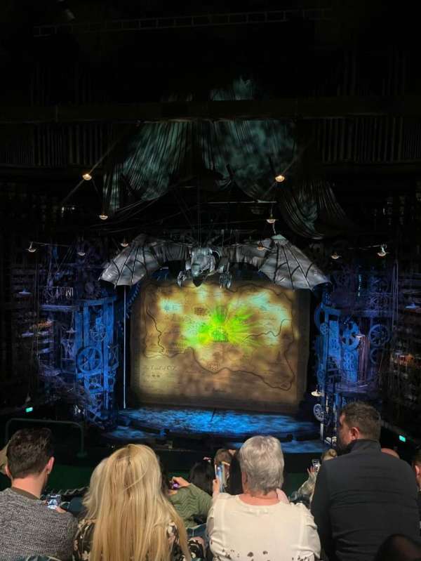 Apollo Victoria Theatre, section: dress circle, row: F, seat: 19
