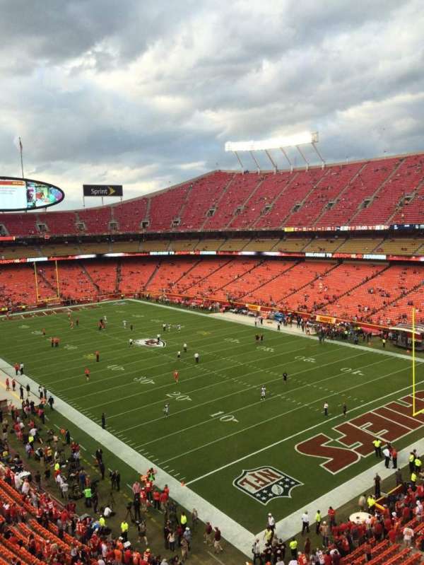 Arrowhead Stadium, section: 317, row: 3, seat: 1
