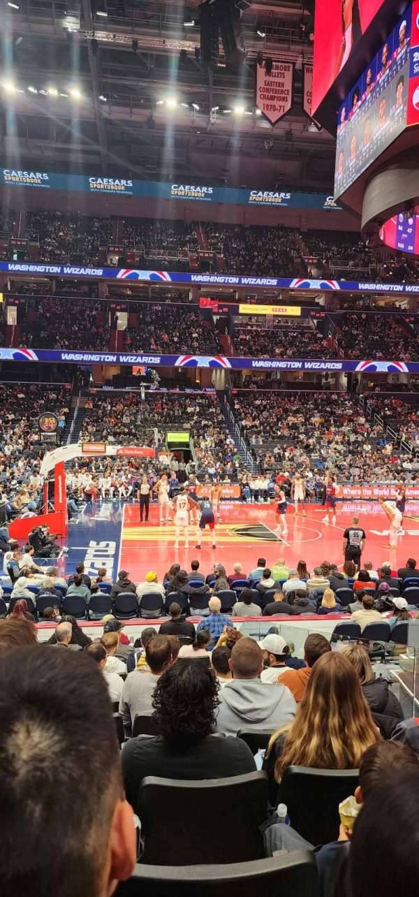 Capital One Arena, section: 110, row: M, seat: 7