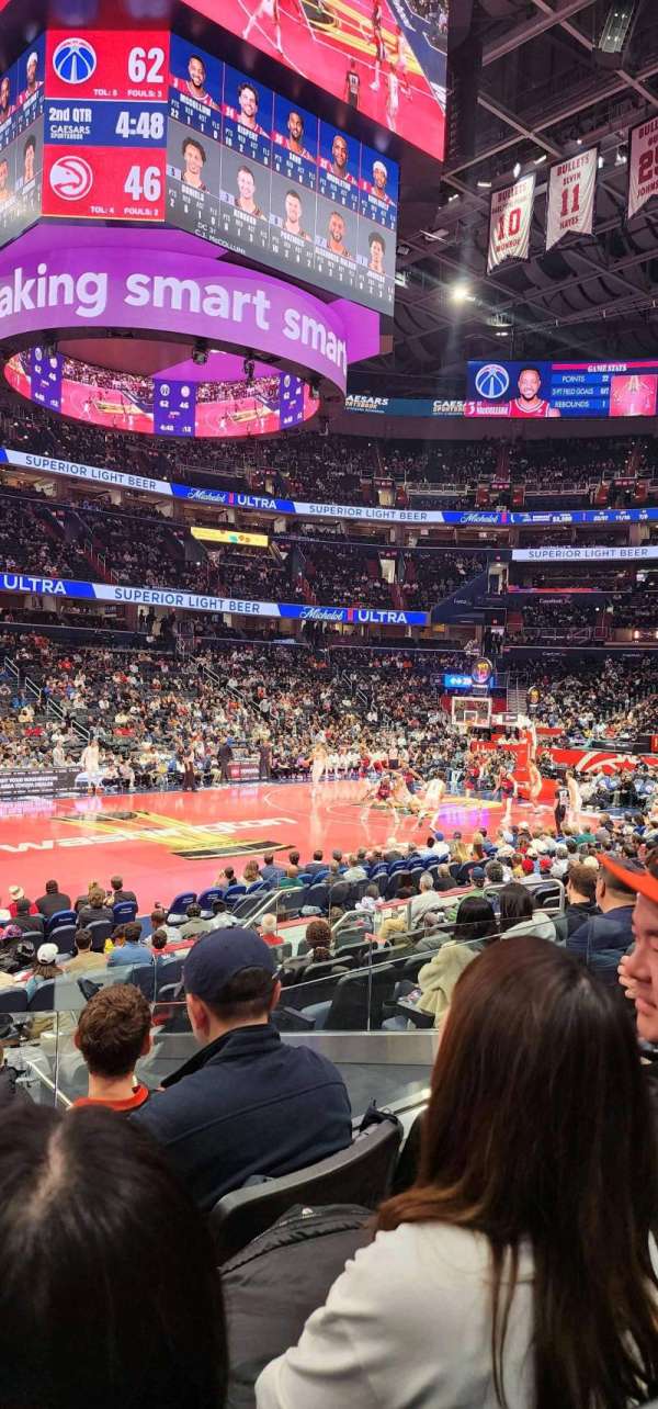 Capital One Arena, section: 110, row: M, seat: 7