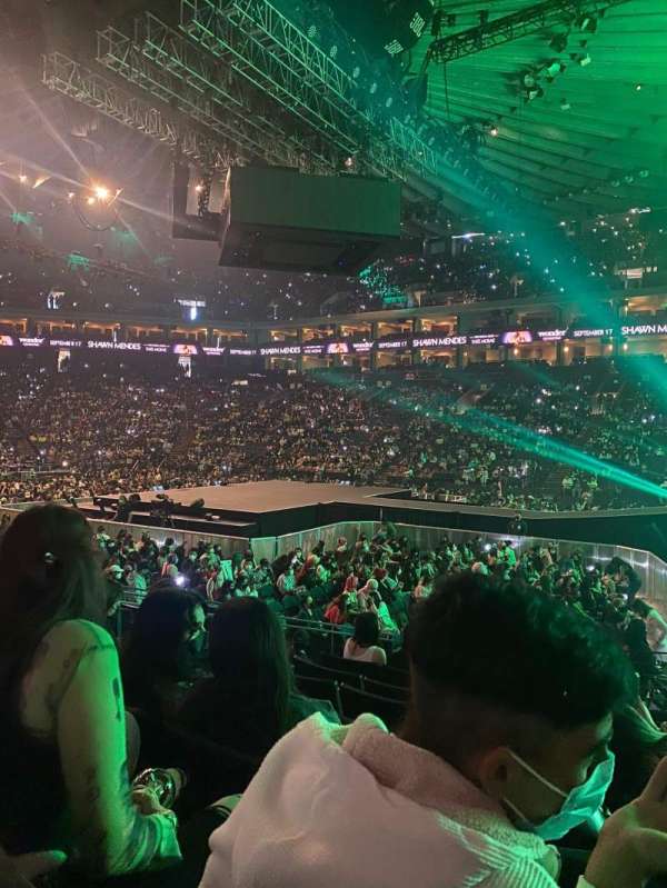 Oakland Arena, section: 127, row: 9, seat: 1