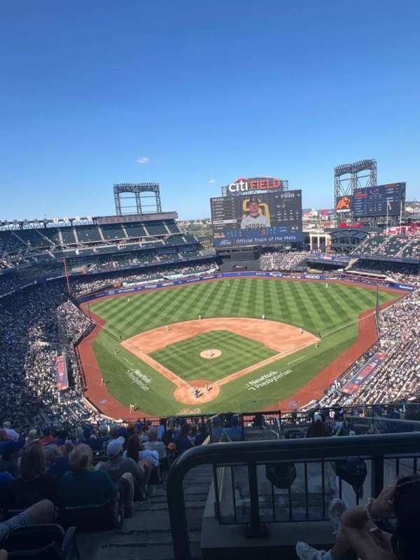 Citi Field, section: 513, row: 12, seat: 18