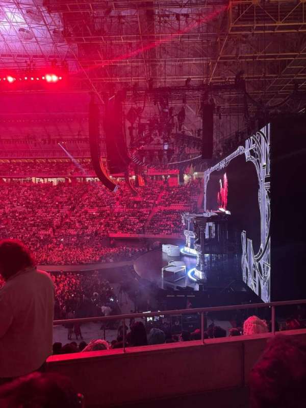 Palau Sant Jordi, section: 202, row: 20, seat: 6
