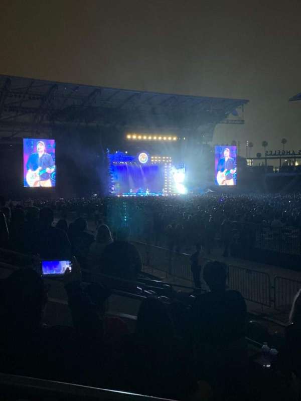 BMO Stadium, section: 127, row: D, seat: 14