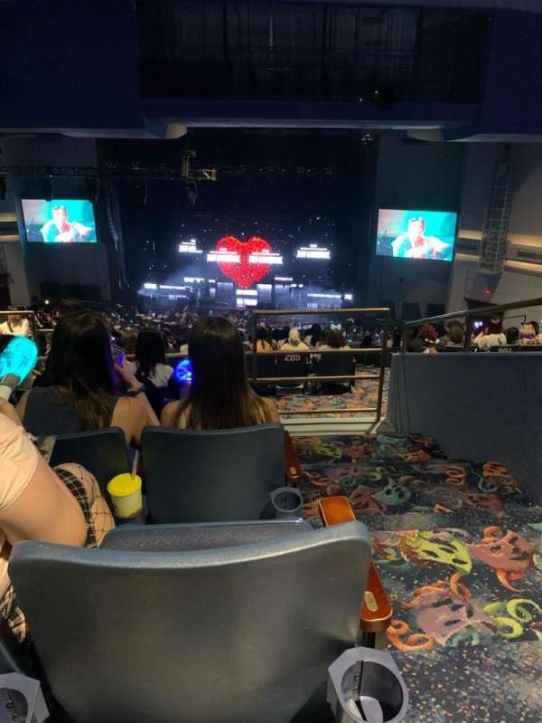 Rosemont Theatre, section: 209, row: M, seat: 9