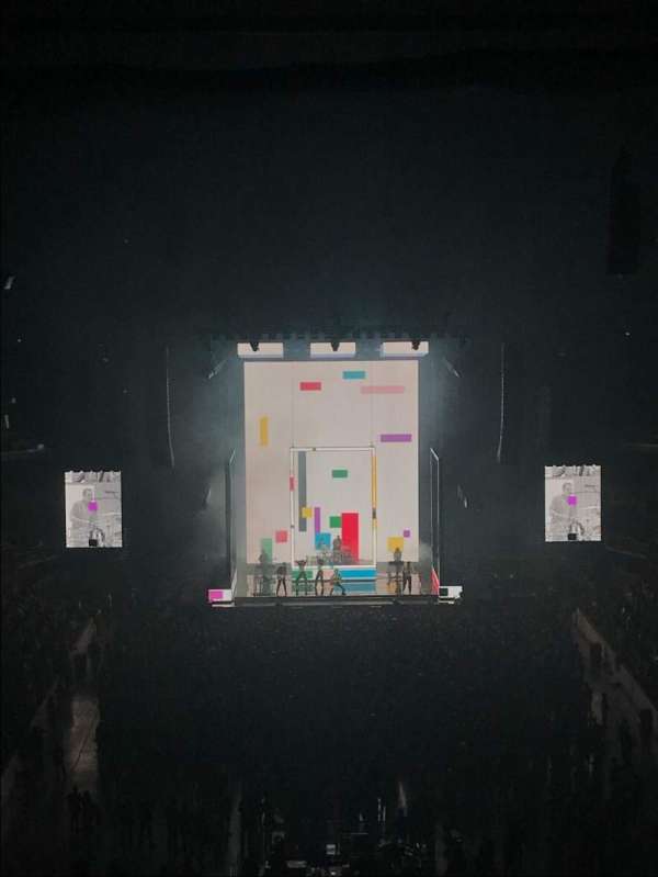 United Center, section: 309, row: 5, seat: 9