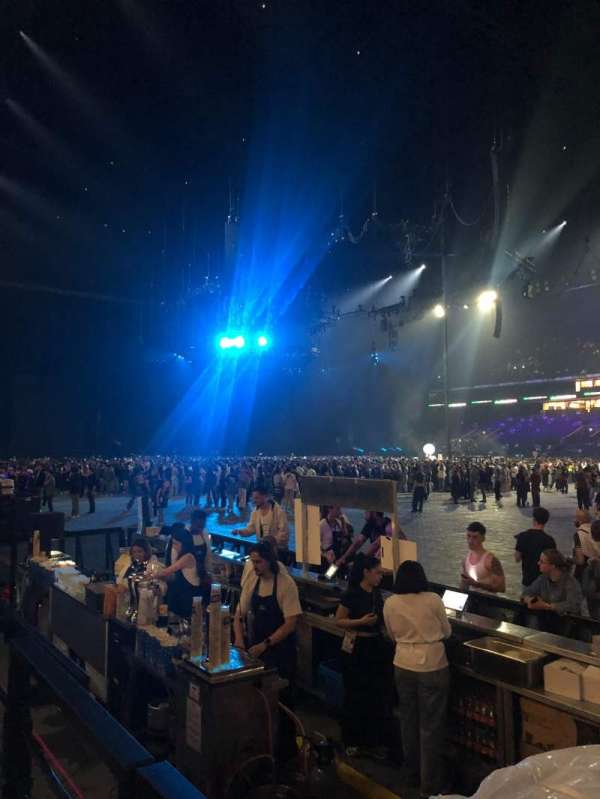 Paris La Défense Arena, section: 106, row: 5, seat: 19