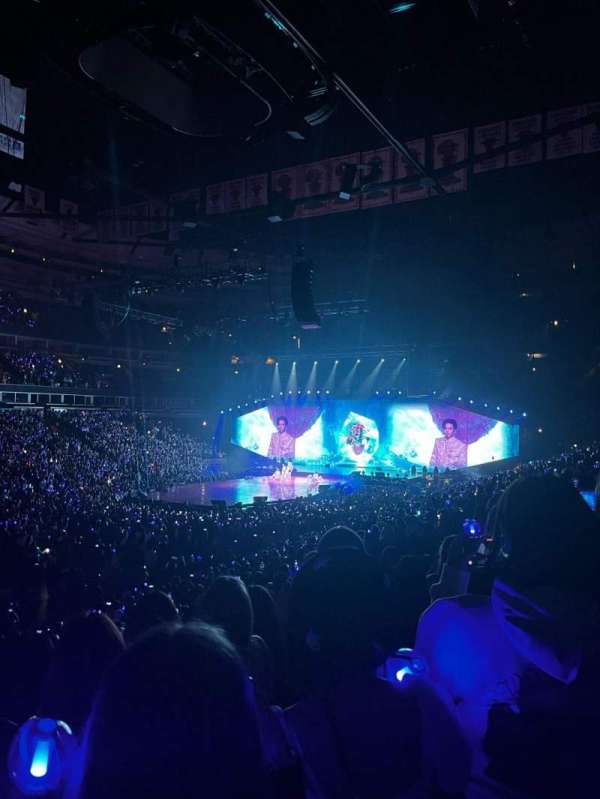 United Center, section: 103, row: 19, seat: 19