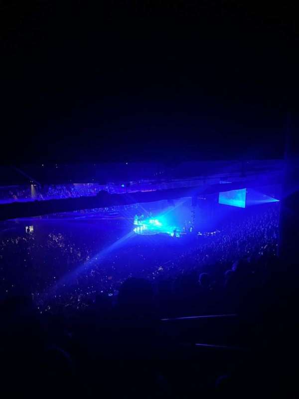 Kia Forum, section: 206, row: 25, seat: 8