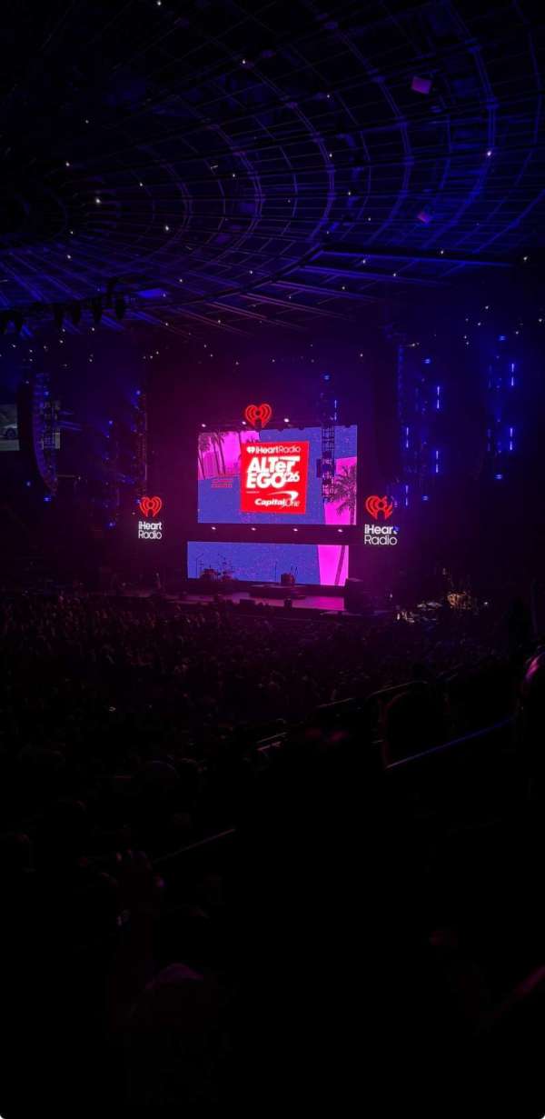 Kia Forum, section: 107, row: 7, seat: 1