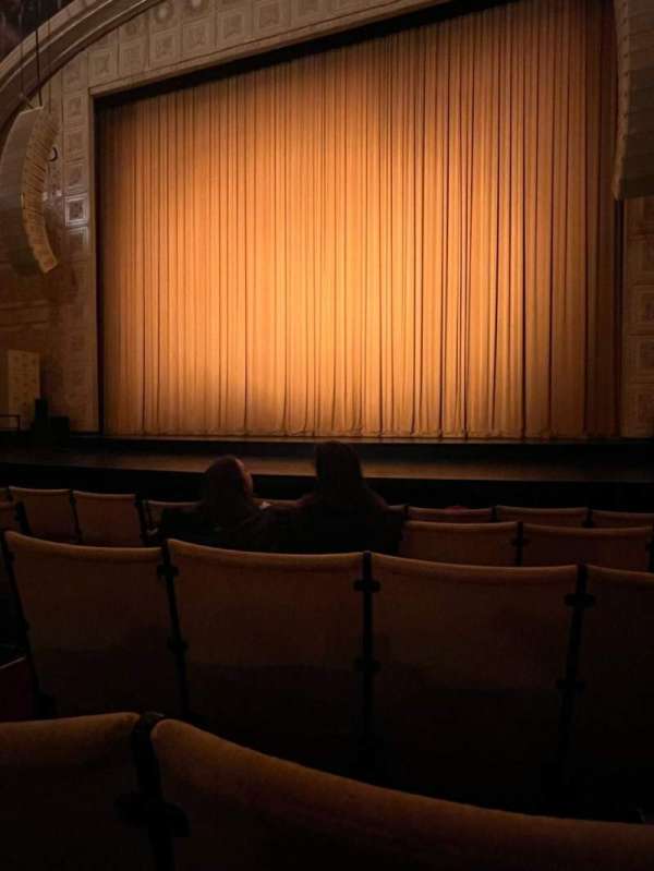Auditorium Theatre, section: Orchestra R, row: H, seat: 204