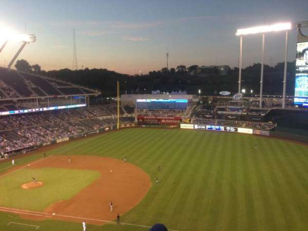 Kauffman Stadium, section: 433, row: P, seat: 2