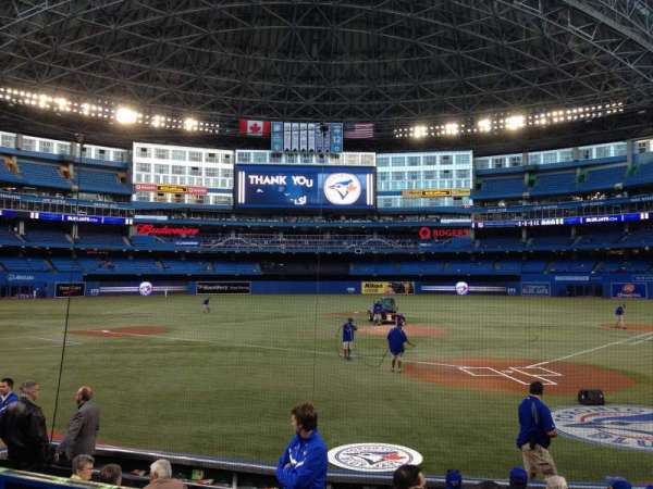 Rogers Centre, section: 123R, row: 11, seat: 2