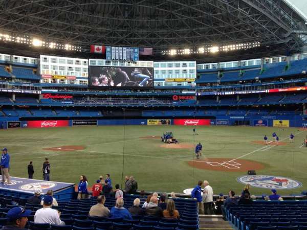 Rogers Centre, section: 123L, row: 21, seat: 101