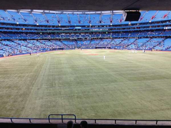 Rogers Centre, section: 102R, row: 9, seat: 3