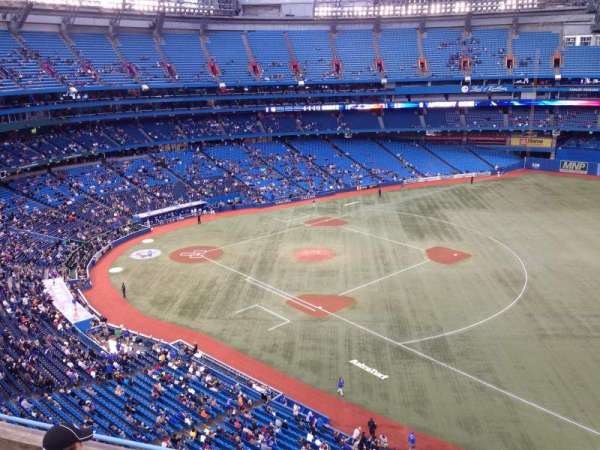 Rogers Centre, section: 514, row: 4, seat: 1