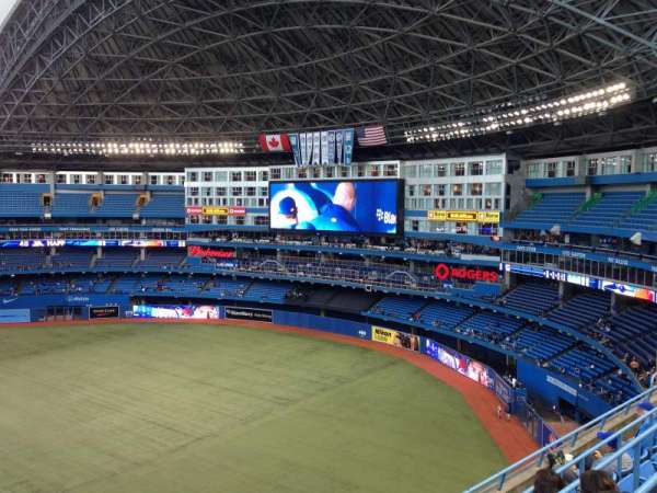 Rogers Centre, section: 514, row: 4, seat: 1