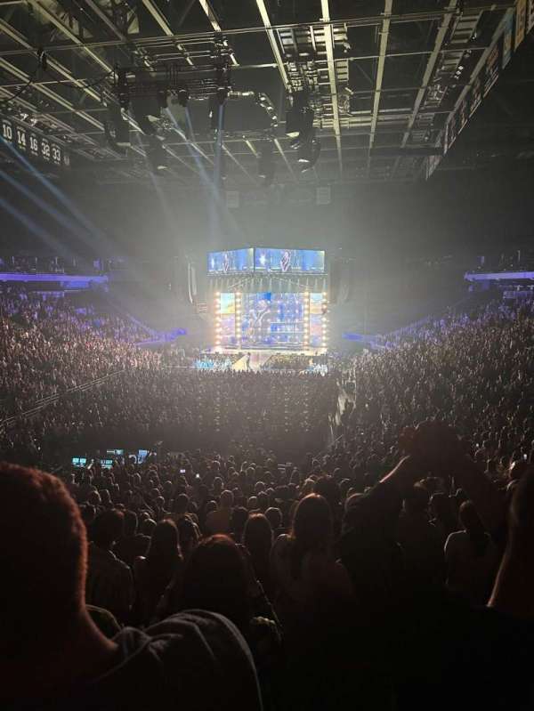 Fiserv Forum, section: 121, row: 27, seat: 16