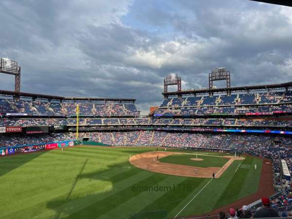 Citizens Bank Park, section: 237, row: 8, seat: 3