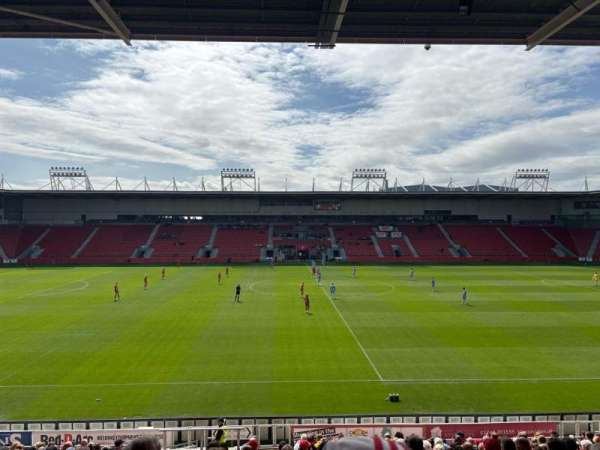 Totally Wicked Stadium, section: NE, row: U, seat: 137