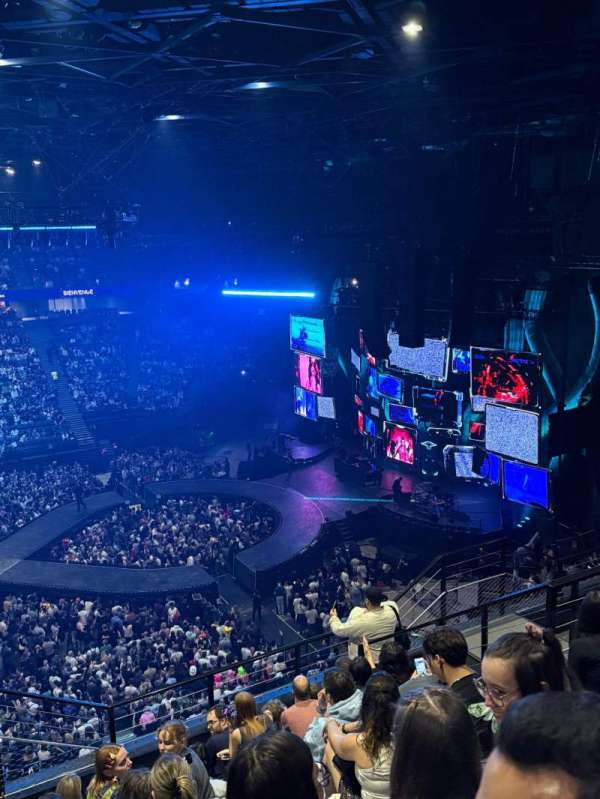 Accor Arena, section: Balcon F, row: 89, seat: 11