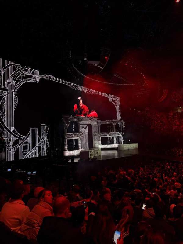 Accor Arena, section: Gradin O, row: 18, seat: 01
