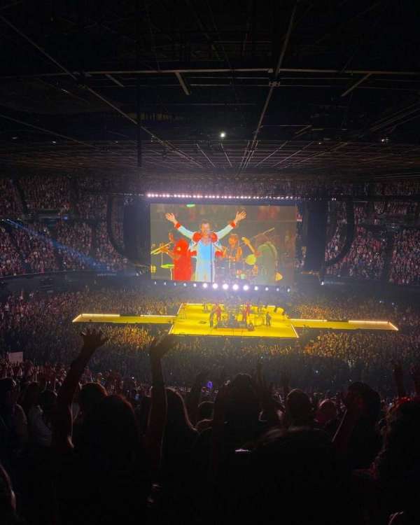 Kia Forum, section: 210, row: 11, seat: 1-2