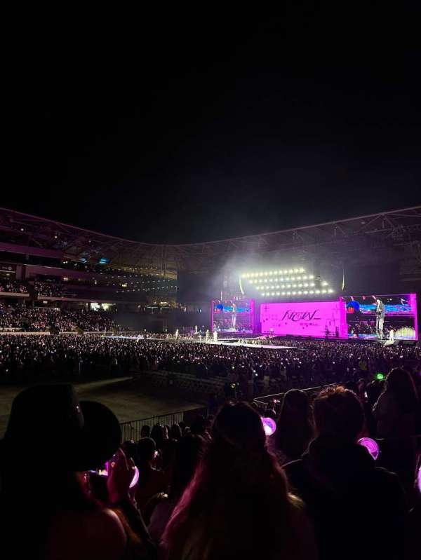 BMO Stadium, section: 115, row: K, seat: 8