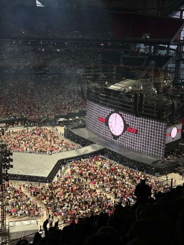 Photo by emival at Mercedes-Benz Stadium