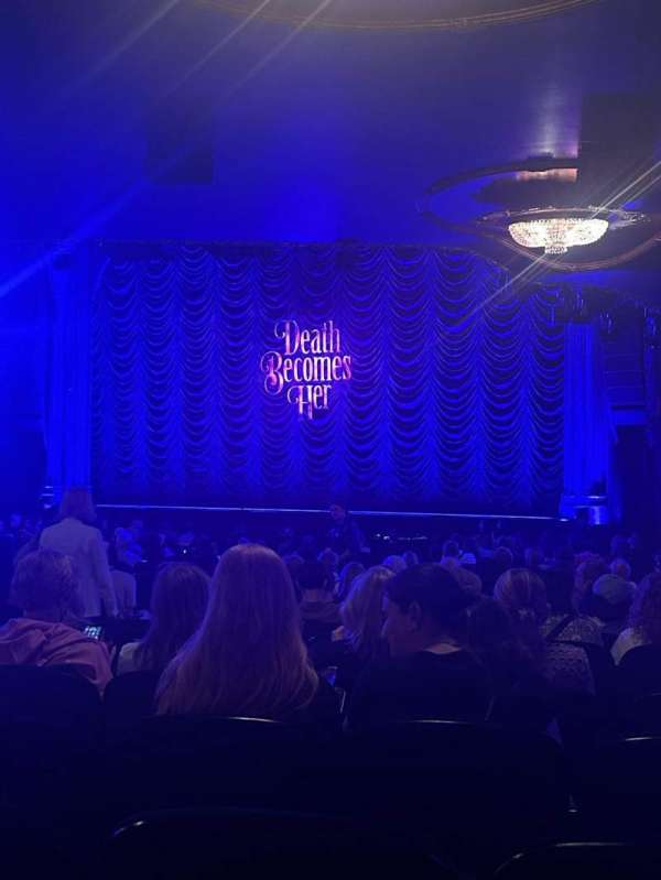 Lunt-Fontanne Theatre, section: Orchestra R, row: W, seat: 18