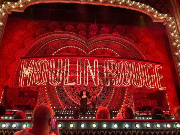 Piccadilly Theatre, section: Stalls, row: D, seat: 16