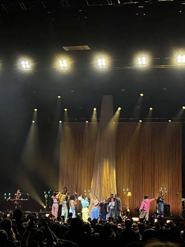 Salle Pleyel, section: Parterre Haut Pair, row: R, seat: 12