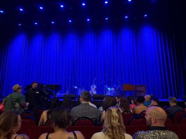 Chicago Theatre, section: MNFL4R, row: CC, seat: 410