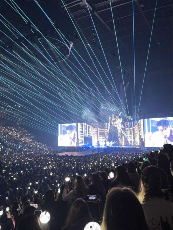Uber Arena, section: 204, row: 11, seat: 10