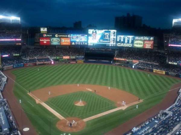 Yankee Stadium, section: 420a, row: 2, seat: 14