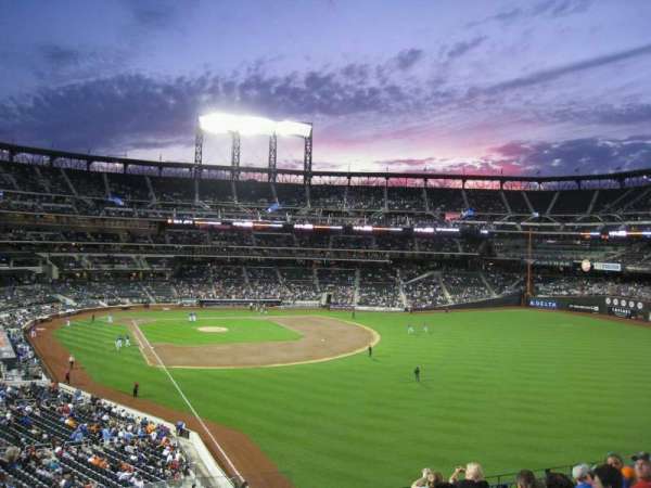 Citi Field, section: 305, row: 7, seat: 17