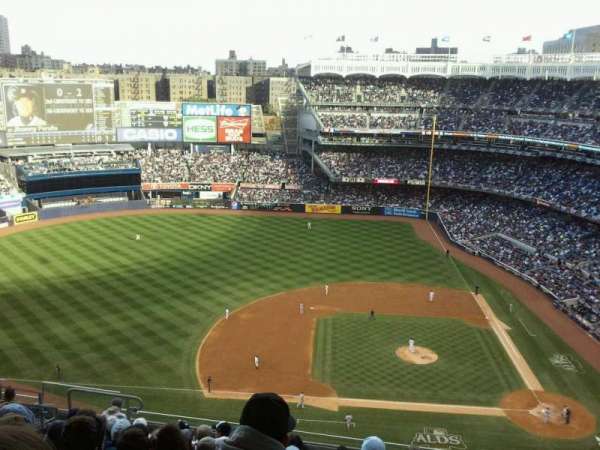Yankee Stadium, section: 424, row: 11, seat: 15