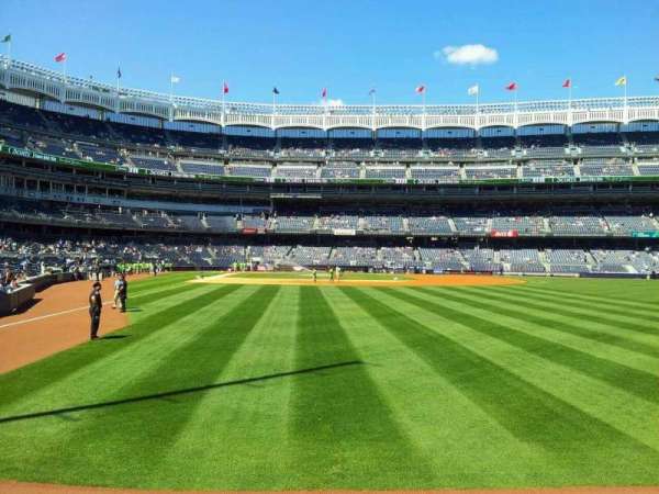 Yankee Stadium, section: 106, row: 10, seat: 2