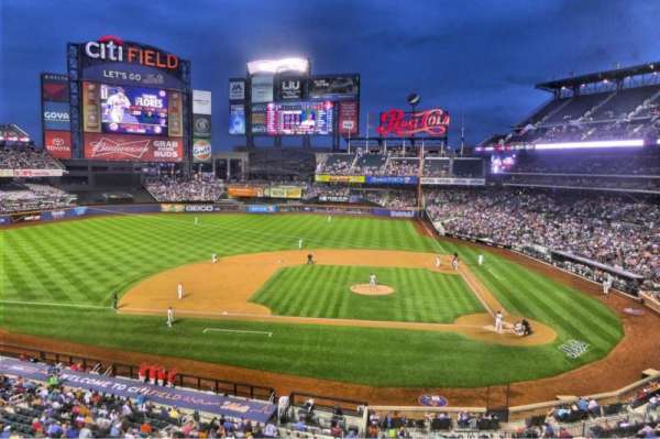 Citi Field, section: 325, row: 1, seat: 4