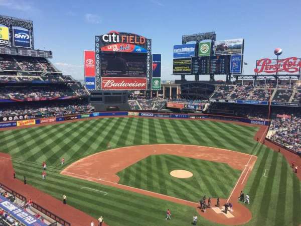 Citi Field, section: 418, row: 1, seat: 2