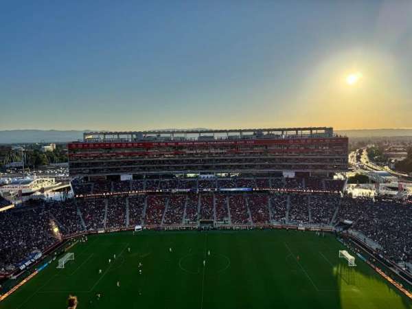 Levi's Stadium, section: 412, row: 16, seat: 18