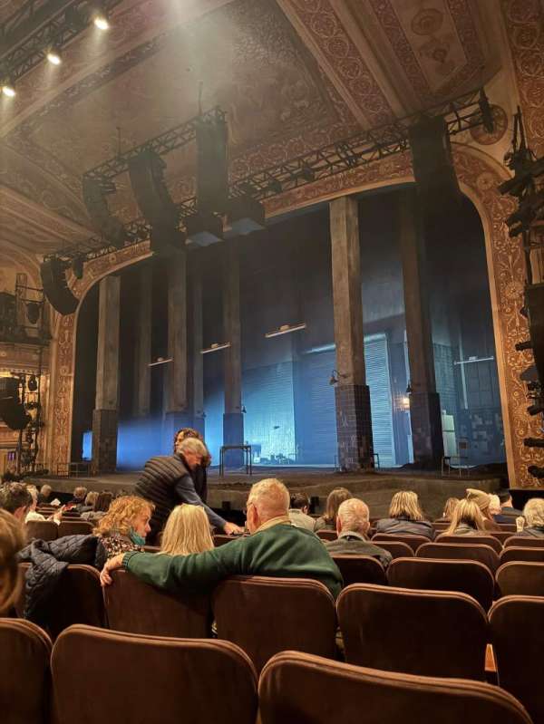 Winter Garden Theatre, section: Orchestra R, row: M, seat: 10