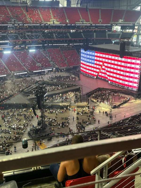Mercedes-Benz Stadium, section: 315, row: 4, seat: 7